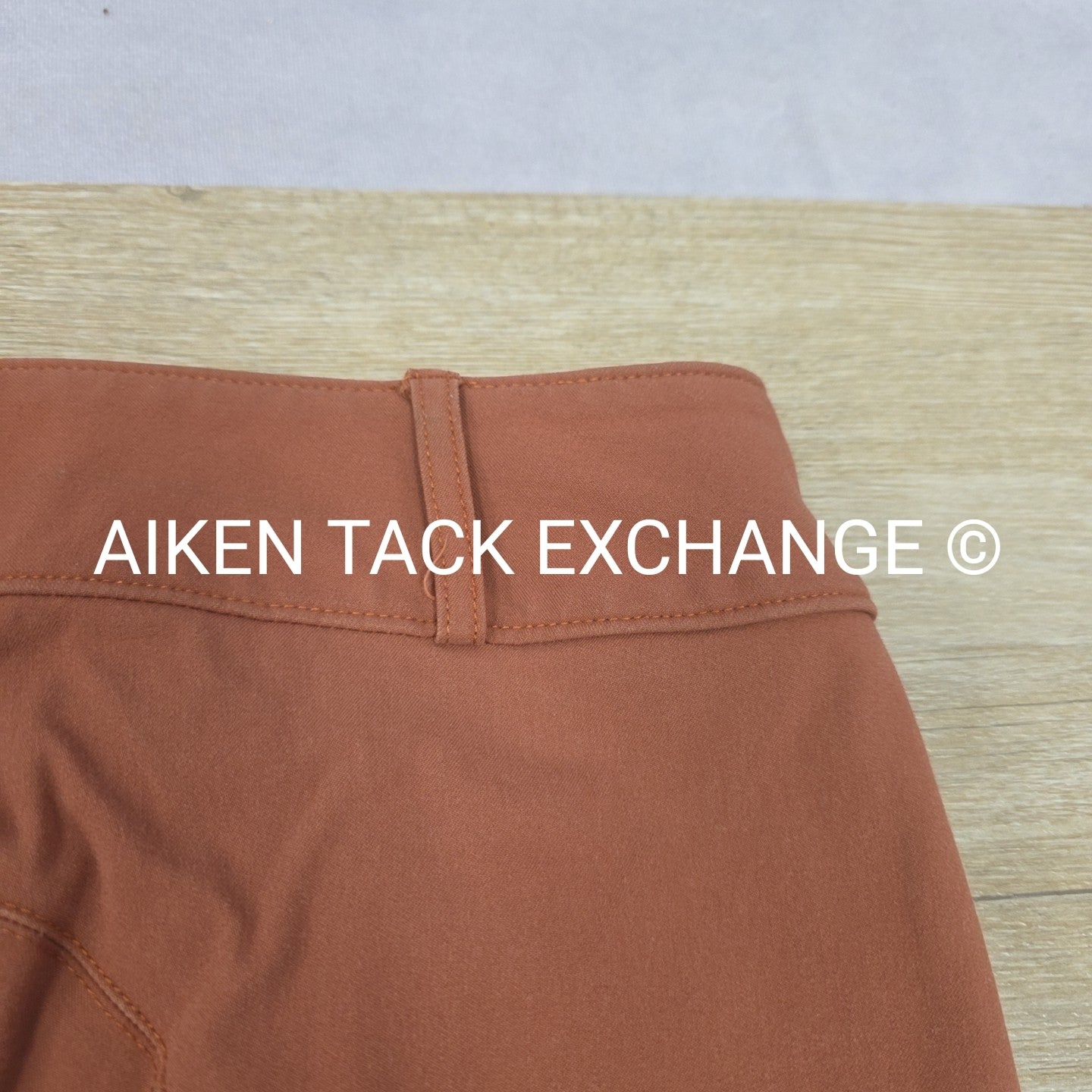 Tailored Sportsman Trophy Hunter Knee Patch Breeches, Size 30 R