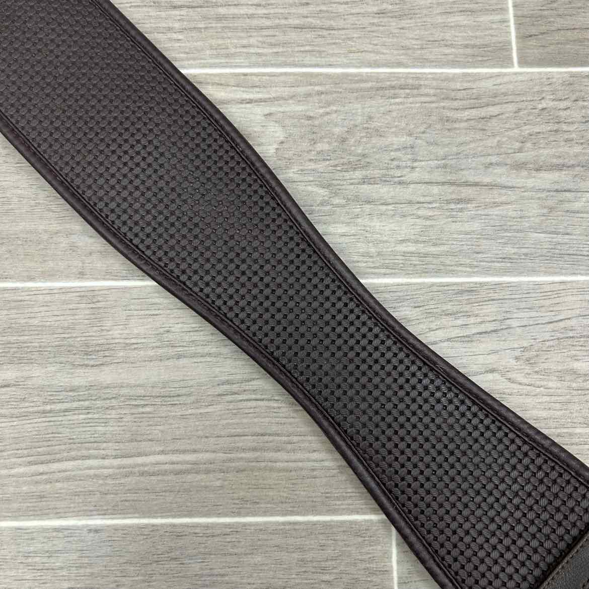 Wintec Chafeless Girth, Brown, 56"