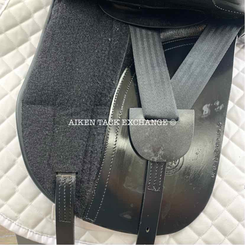 Sella Soleil Passagio Dressage Saddle, 17" Seat, Wide/Extra Wide Tree, Wool