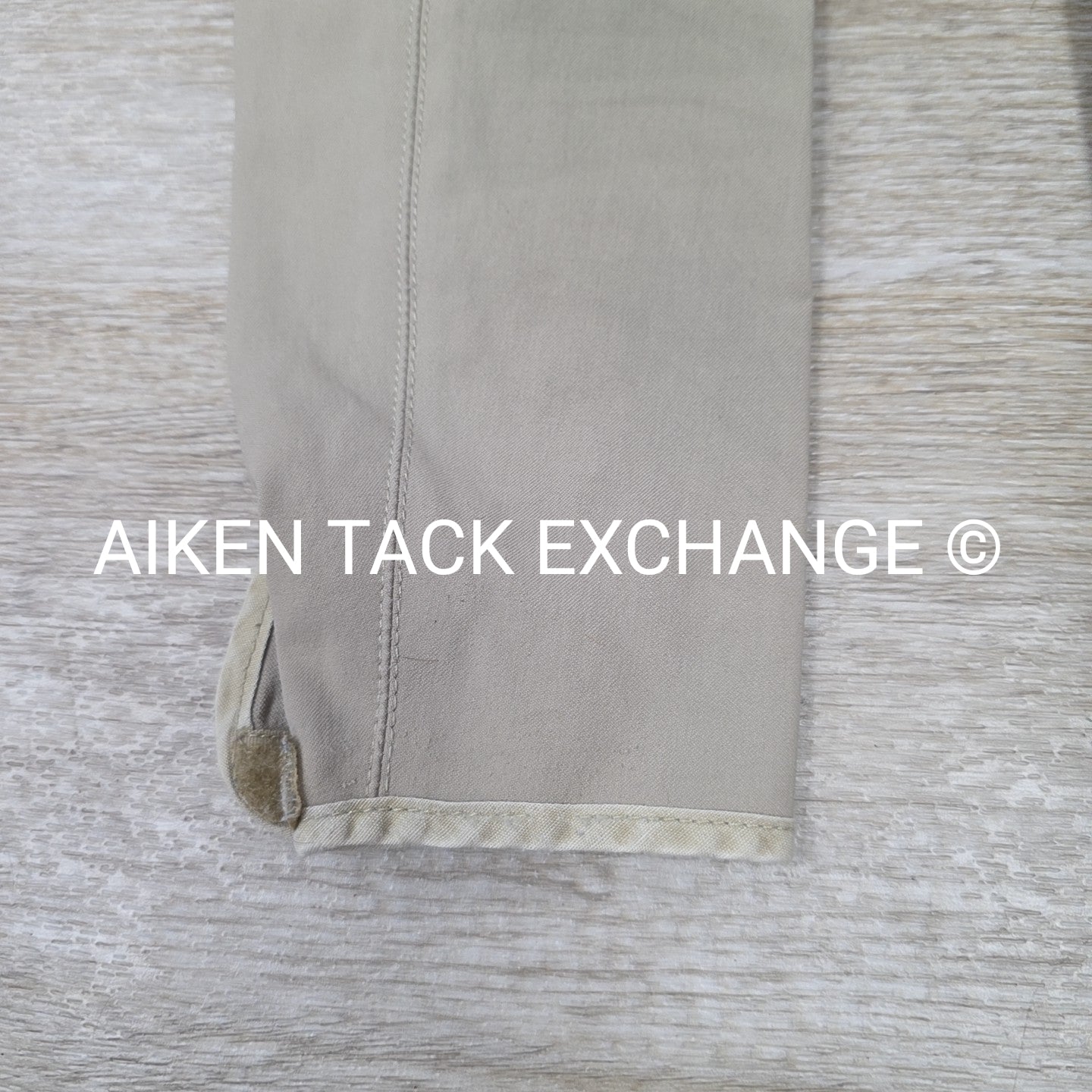 Tailored Sportsman Trophy Hunter Knee Patch Breeches, Size 8