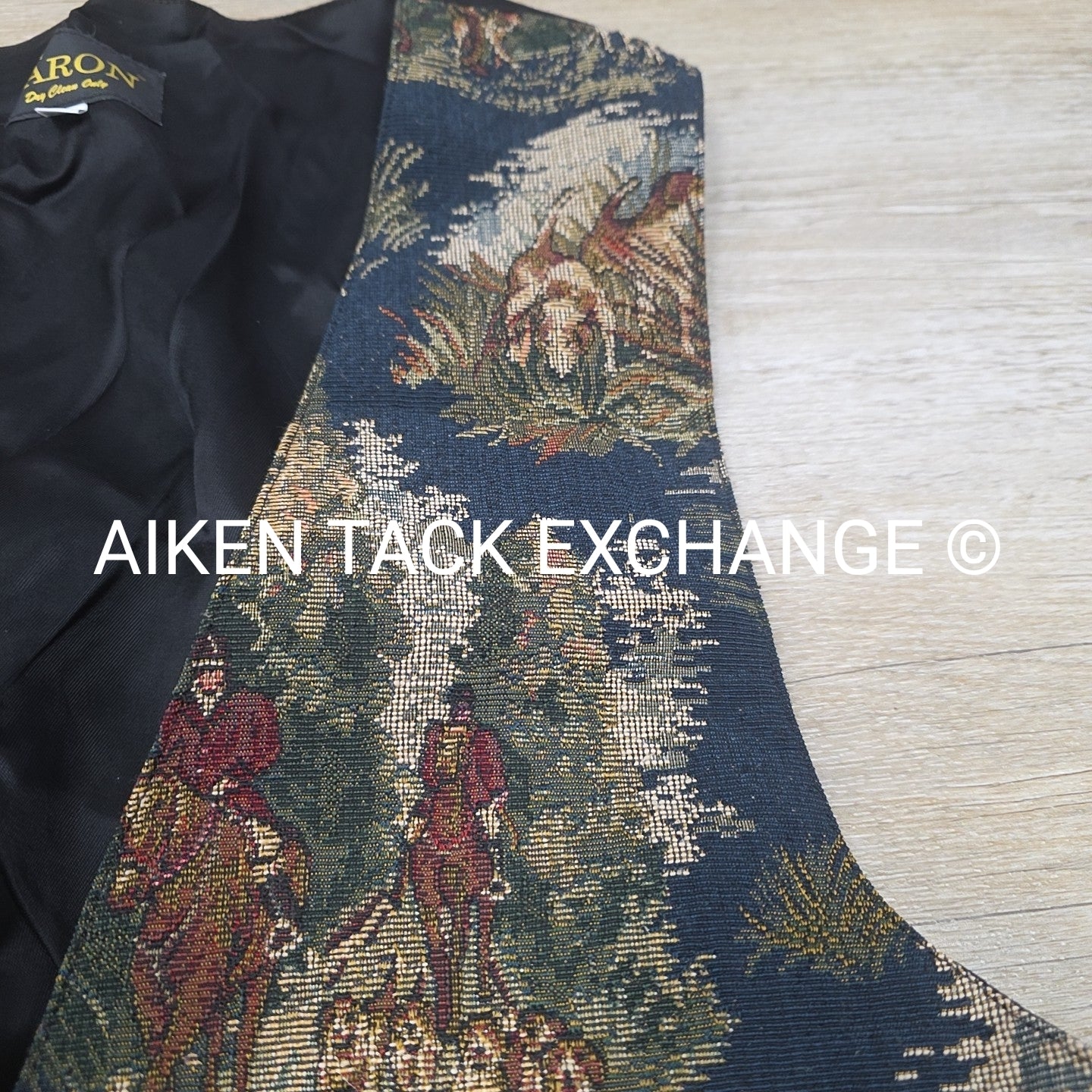 Von Baron Vest w/ Hunt Scene, Women's XLarge