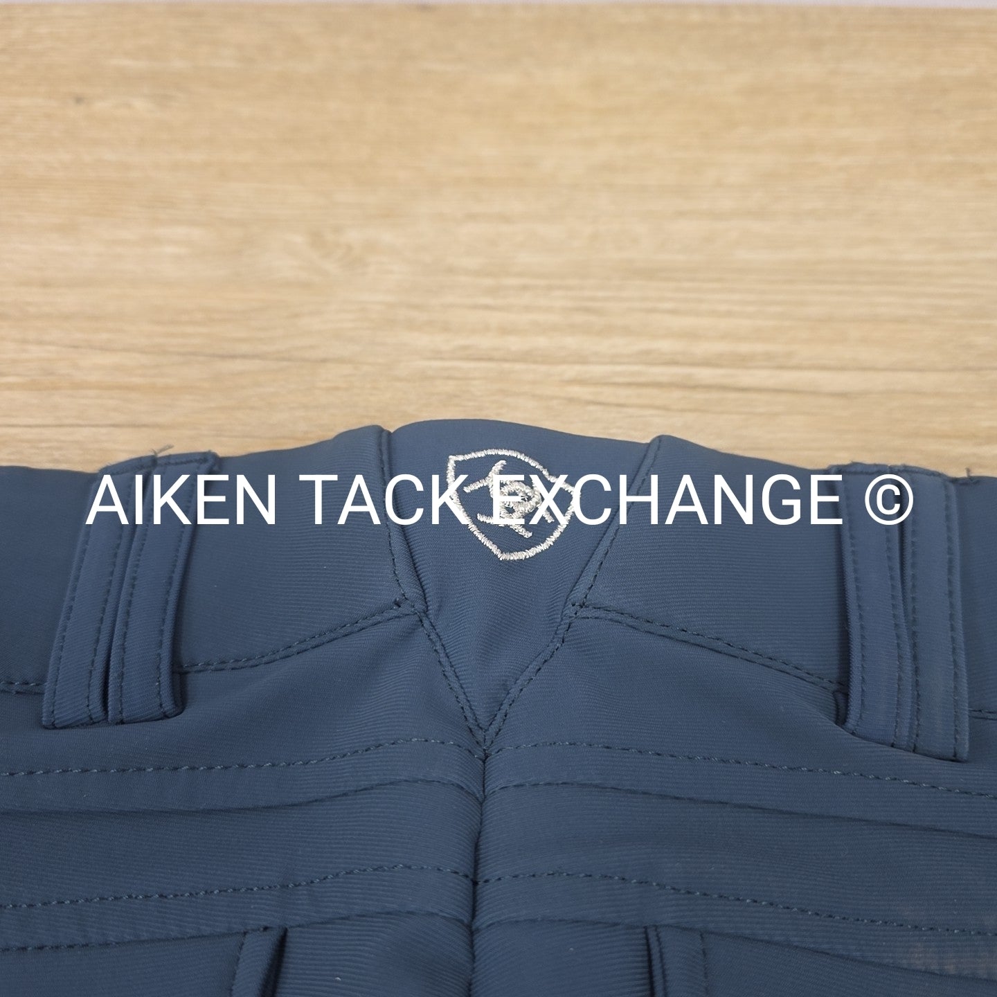 Ariat Tri Factor Full Seat Breeches, Women's 26 (missing 1 pocket button)