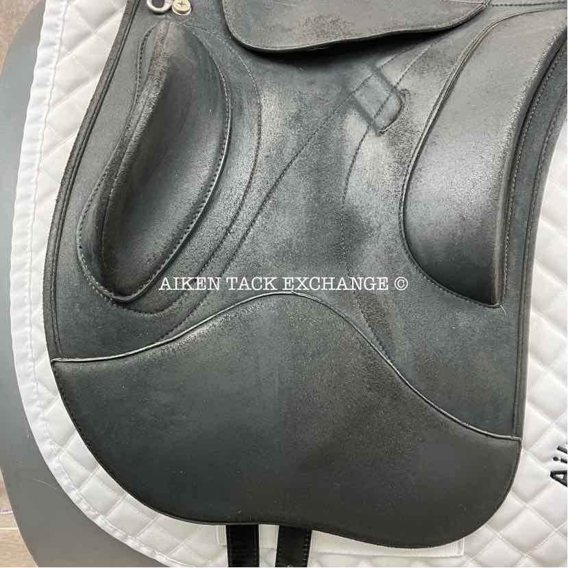 **SOLD** 2015 Wintec Pro Endurance Saddle, 17" Seat, Adjustable Tree - Changeable Gullet, CAIR Panels