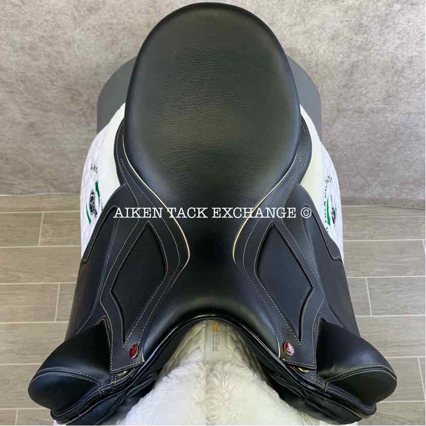 2022 MaxFlex Melina Pro Monoflap Dressage Saddle, 17.5" Seat, Flex Tree - Adjustable (Custom Gullet), Wool Flocked Pony Panels