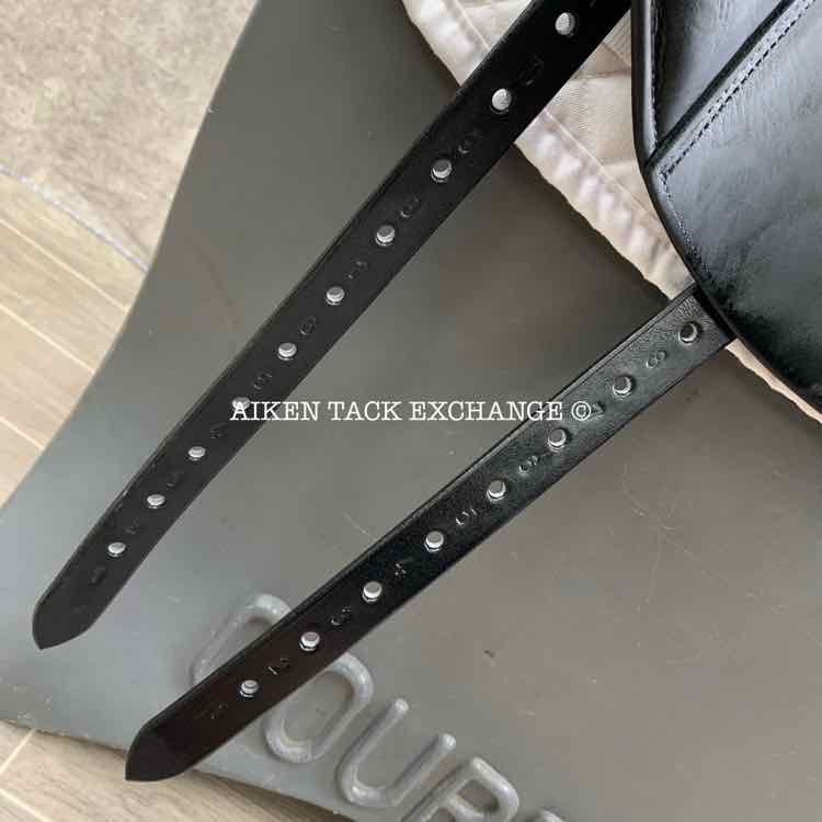 **SOLD** 2000 Prestige Dressage 2000 Saddle, 17.5" Seat, 34 Tree - M/MW, Wool Flocked Panels