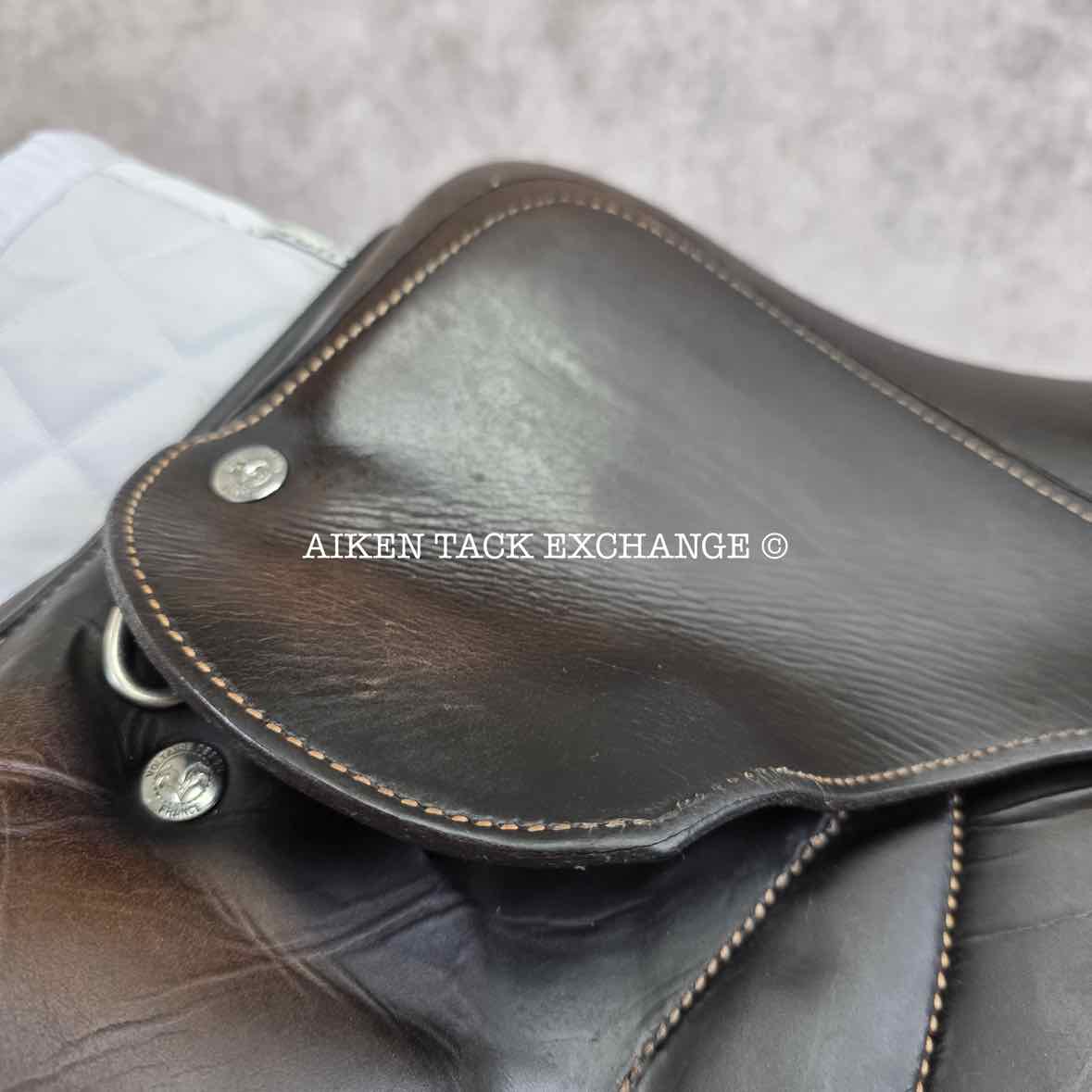 2018 Voltaire Lexington Monoflap Jump Saddle, 17" Seat, 0A Flap, Medium Wide Tree, PRO Panels, Full Buffalo Leather