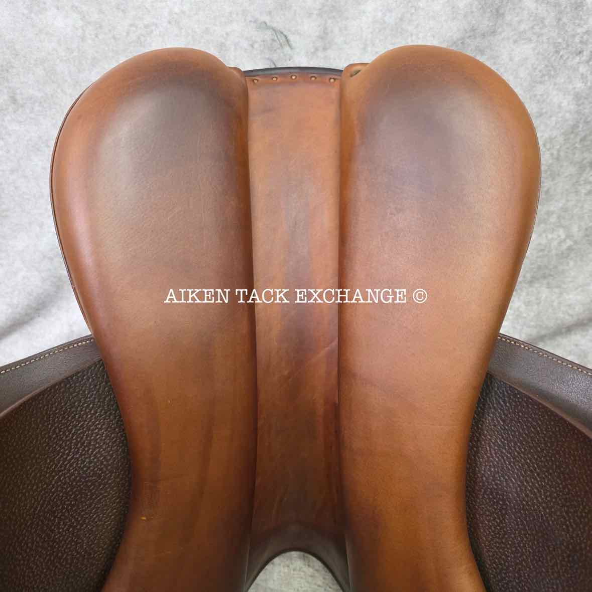 2012 Antares Close Contact Jump Saddle, 18" Seat, 4A Flap, Medium Tree, Foam Panels