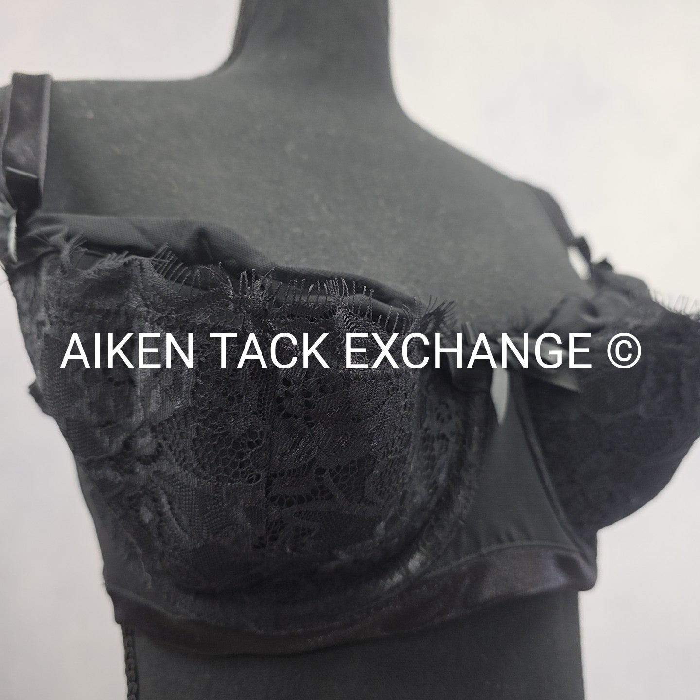 Cacique by Lane Bryant Lace Lingerie Bra, Size 36DDD