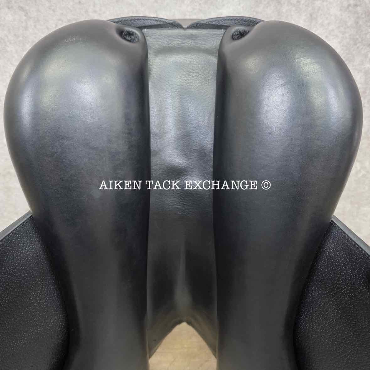 2016 Equipe Olympia Monoflap Dressage Saddle, 17.5" Seat, Medium Wide/Wide Tree, Foam Panels