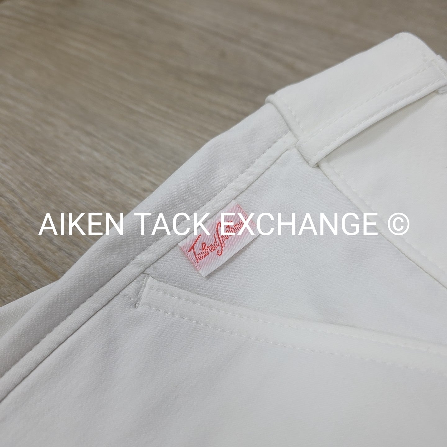 Tailored Sportsman Trophy Hunter Knee Patch Breeches, Size 32