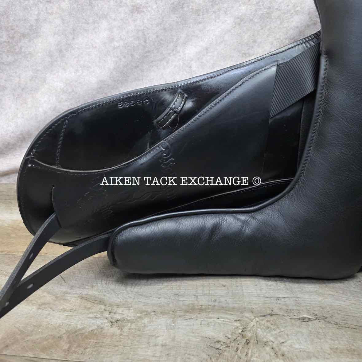 2017 Custom Saddlery Wolfgang Constanze Monoflap Dressage Saddle, 17.5" Seat, Adjustable Tree, Wool Flocked Panels