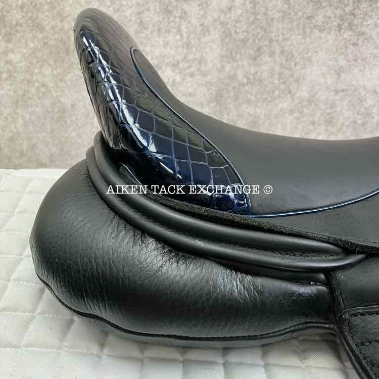 **SOLD** 2020 Custom Saddlery Wolfgang Omni Monoflap Dressage Saddle, 17.5" Seat, Adjustable Tree, Wool Flocked Panels