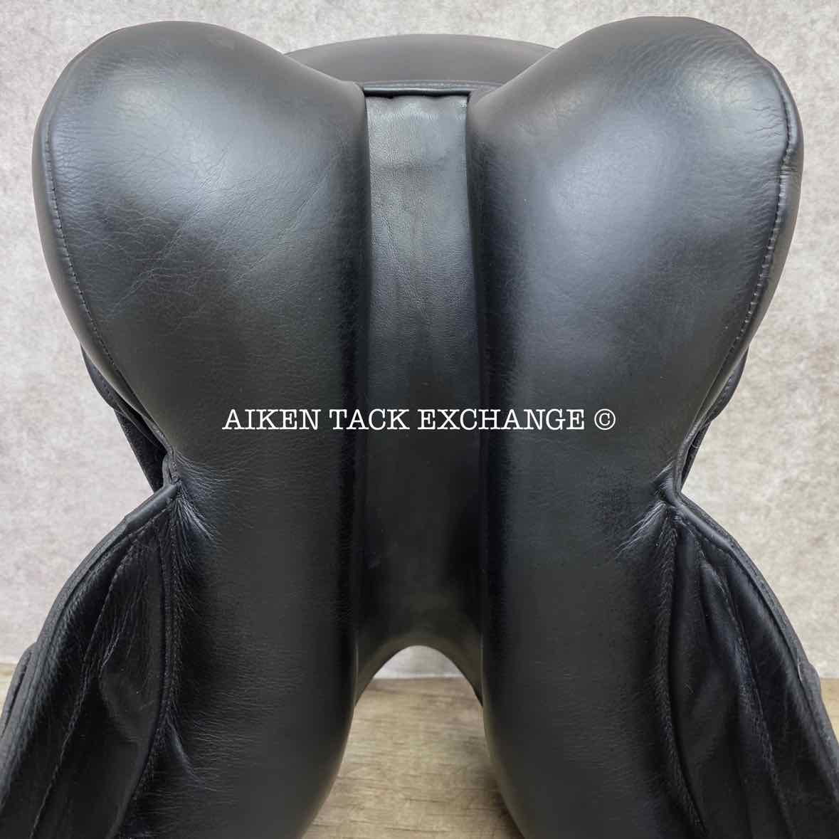 2016 Custom Saddlery Wolfgang Solo Monoflap Dressage Saddle, 17.5" Seat, Adjustable Tree, Wool Flocked Panels