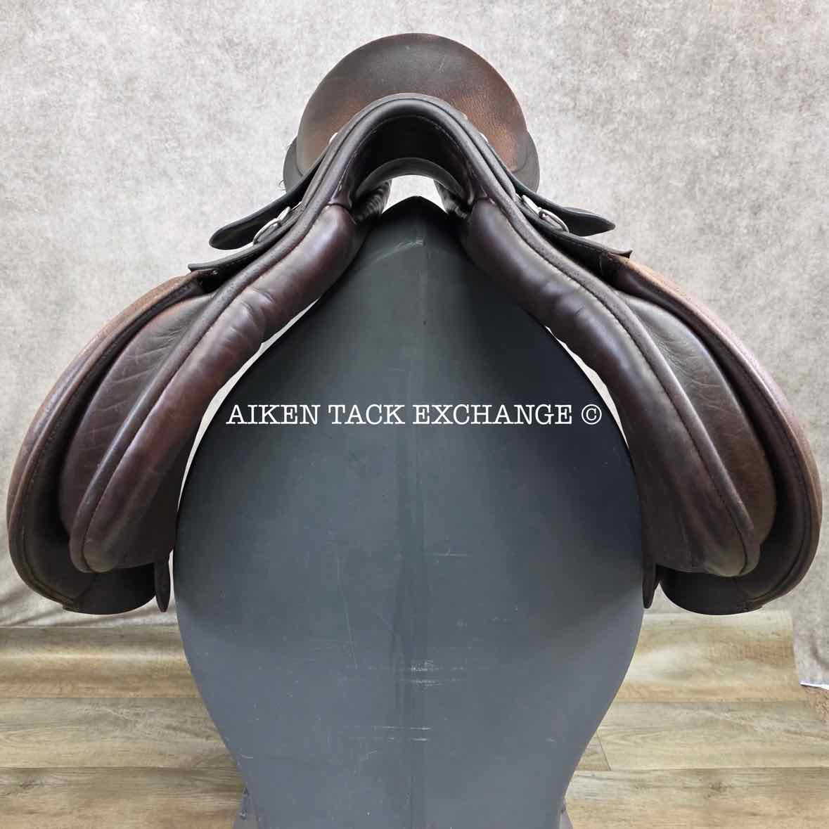 Ainsley Chester Jump Saddle, 17" Seat, Forward Flap, Medium Tree, Wool Flocked Panels