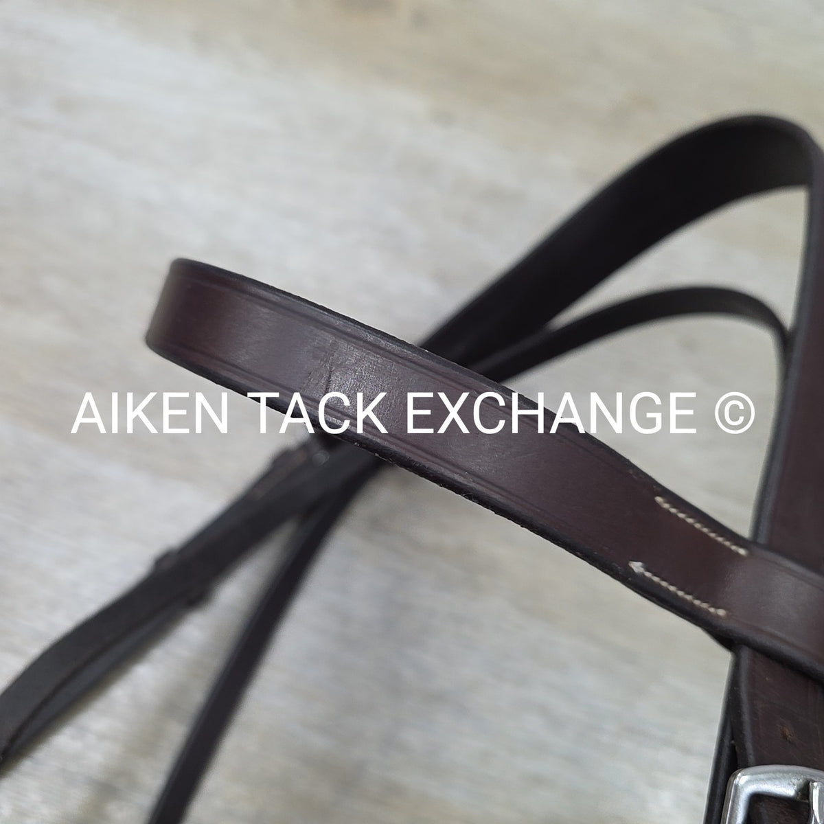 Horse Country Flat Hunt Bridle with Matching Flat Reins, Brown, Size Full