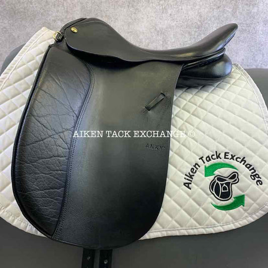 Anky Dressage Saddle, 17.5" Seat, Medium Tree, Wool Flocked Panels