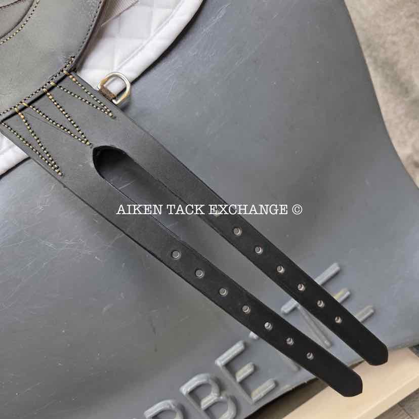 **SOLD** 2018 Antares Contact Monoflap Jump Saddle, 18" Seat, 3AA Flap, Medium Wide Tree, Foam Panels, Full Buffalo Leather