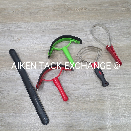 BARGAIN BUNDLE: 2 Shedding Combs & 3 Sweat Scrapers