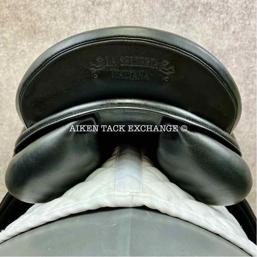 2000 Prestige Dressage 2000 Saddle, 18" Seat, 33 Tree - MW, Wool Flocked Panels