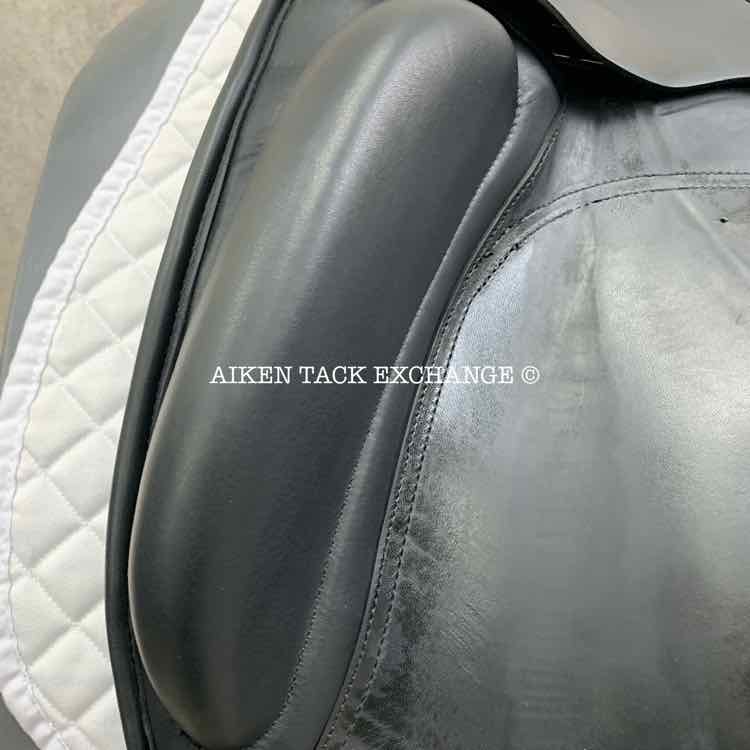 **SOLD** 2016 Custom Saddlery Signature Steffen's Advantage Monoflap Dressage Saddle, 17" Seat, Adjustable Tree, Wool Flocked Panels
