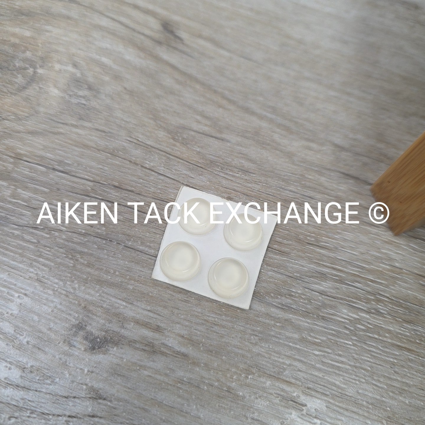 Elevated Ceramic Pet Feeder