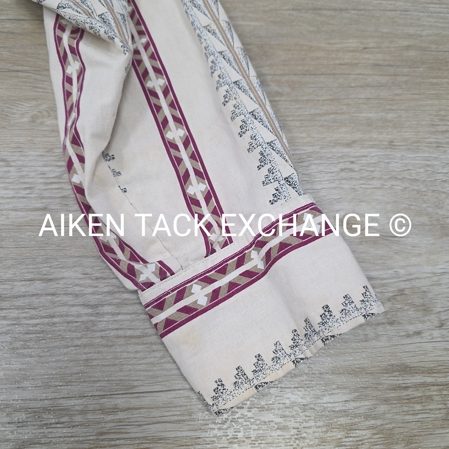 Wrangler X-Long Tails Button Up Shirt, Men's Medium