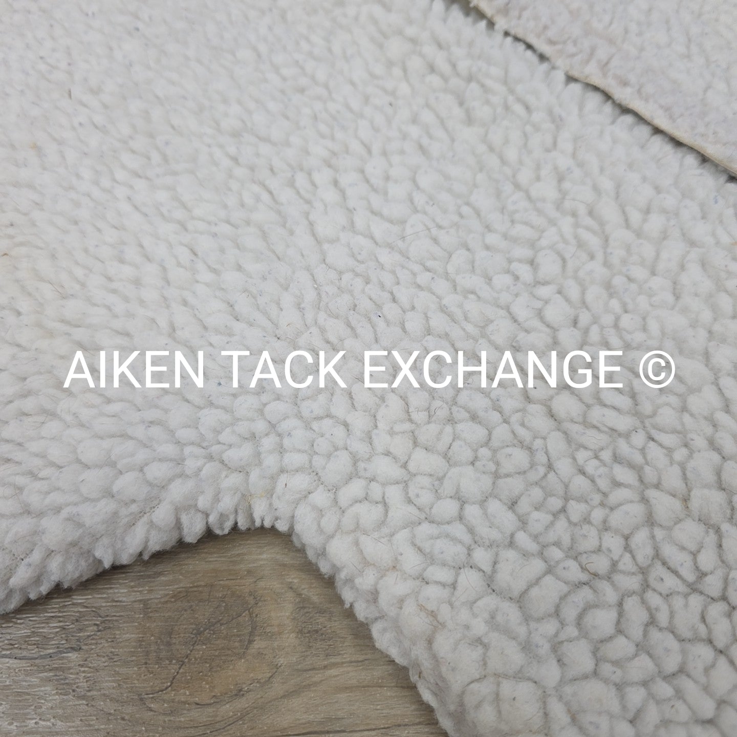 SaddleRight English Glove Leather Half Pad with Fleece Cover