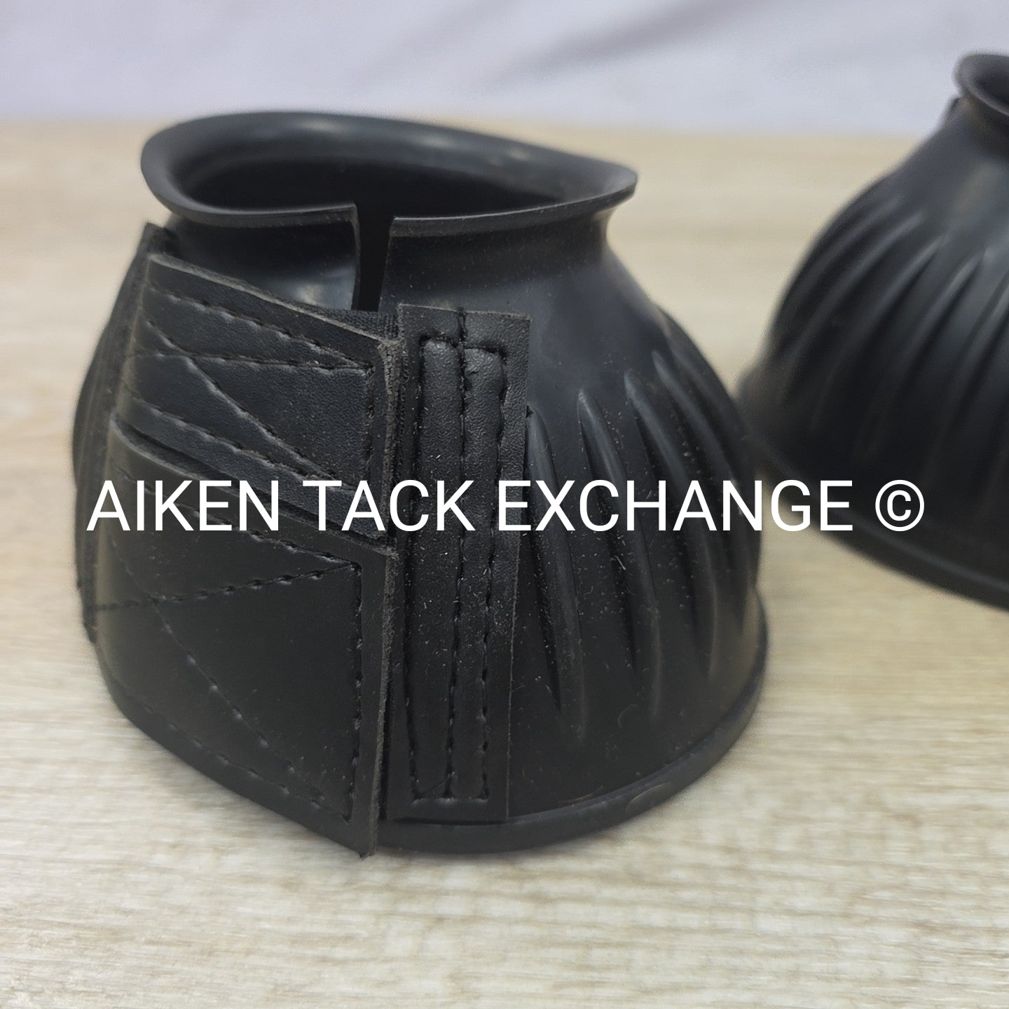 Tough1 Heavy Duty Rubber Bell Boots, Size Medium