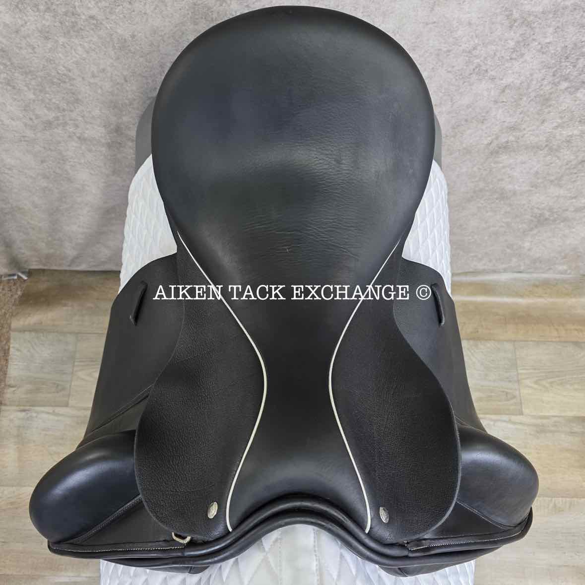 **SOLD** 2020 Custom Saddlery Wolfgang Solo Dressage Saddle, 18" Seat, Adjustable Tree - Set to Wide, Wool Flocked Panels