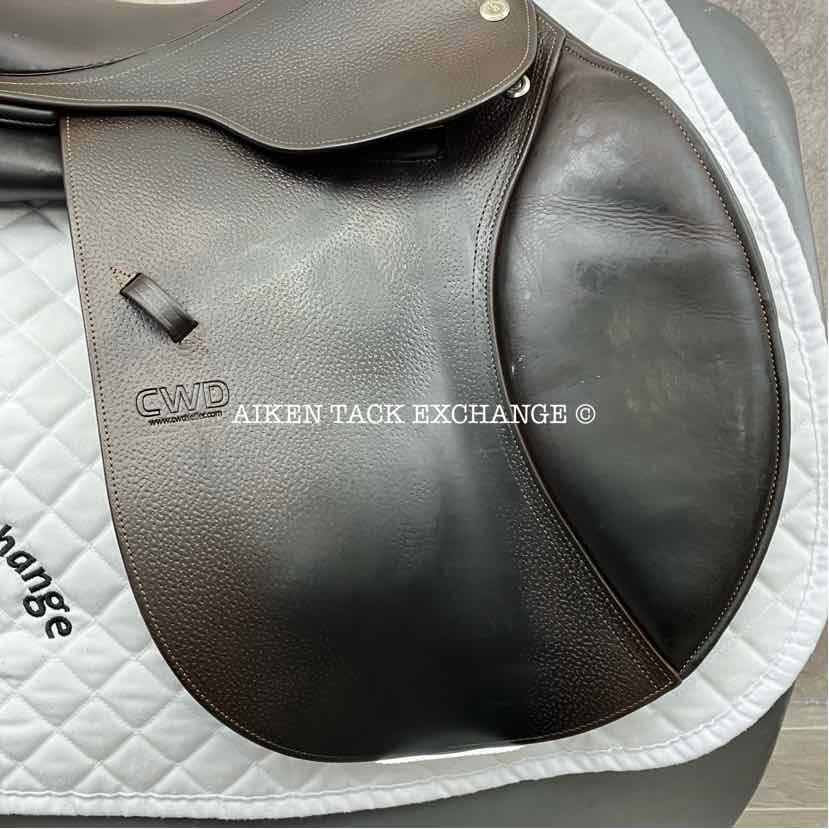 2018 CWD SE03 Close Contact Jump Saddle, 17.5" Seat, 3L Flap, Medium Wide Tree, Foam Panels