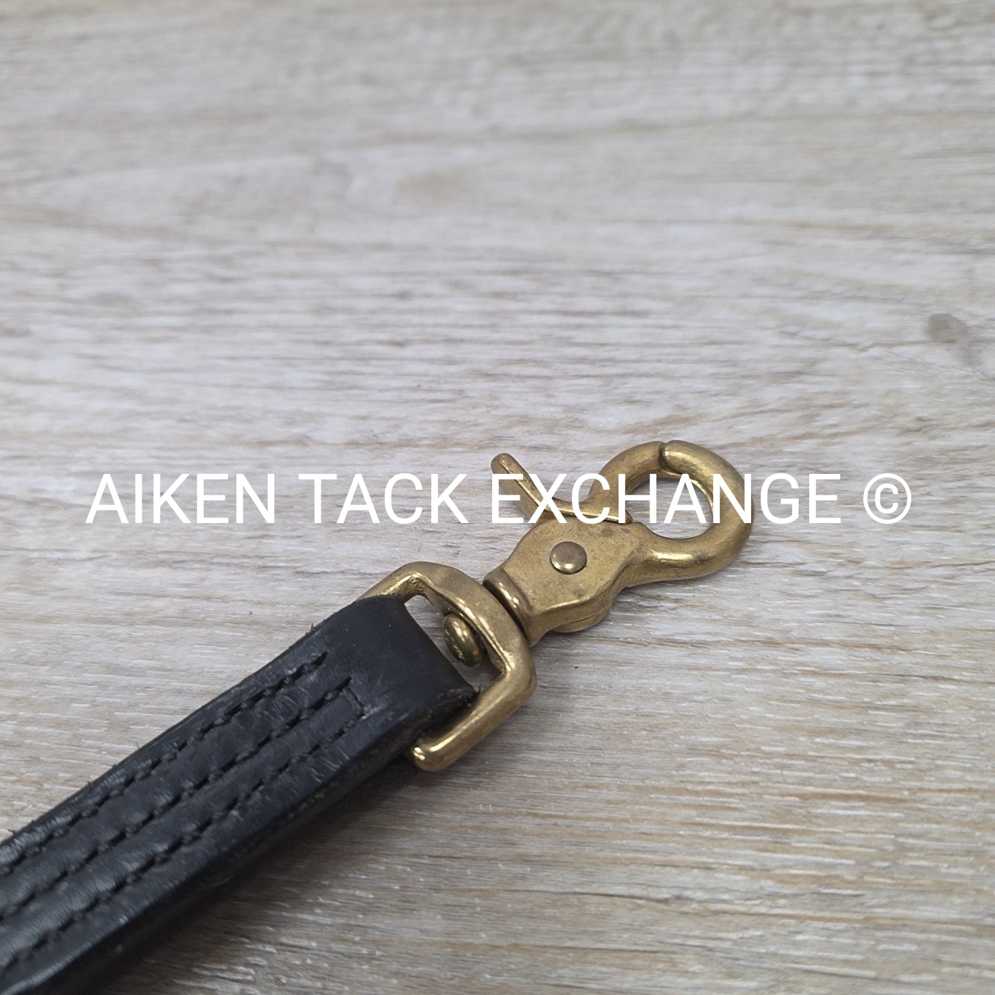 Leather Lead Connector