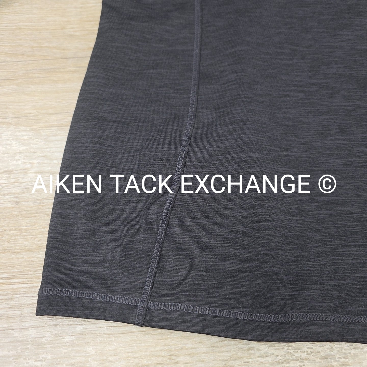 Layer 8 Long Sleeve Light Weight Pull Over, Size Medium