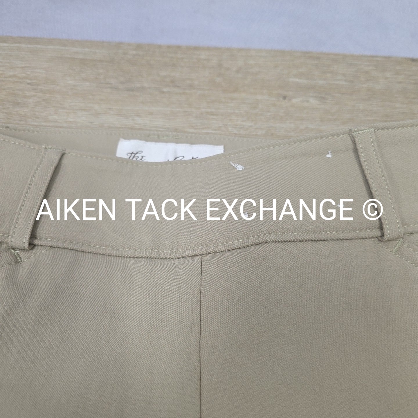 Tailored Sportsman Trophy Hunter Knee Patch Breeches, Size 28 L