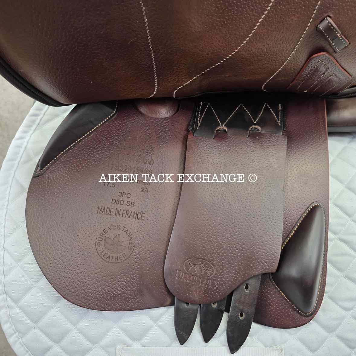 2017 Devoucoux Biarritz Lab Close Contact Jump Saddle, 17.5" Seat, 2A Flap, Medium Wide Tree, D3D Panels, Full Buffalo Leather