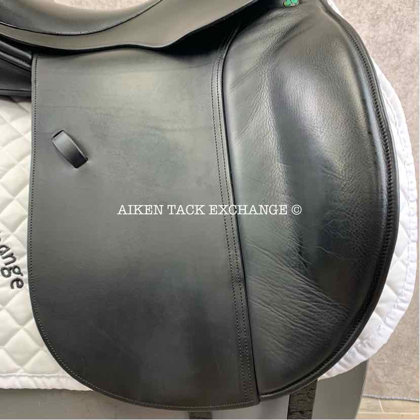 2016 Takt TSD-37 Dressage Saddle, 17.5" Seat, MW/W Tree, Wool Flocked Panels