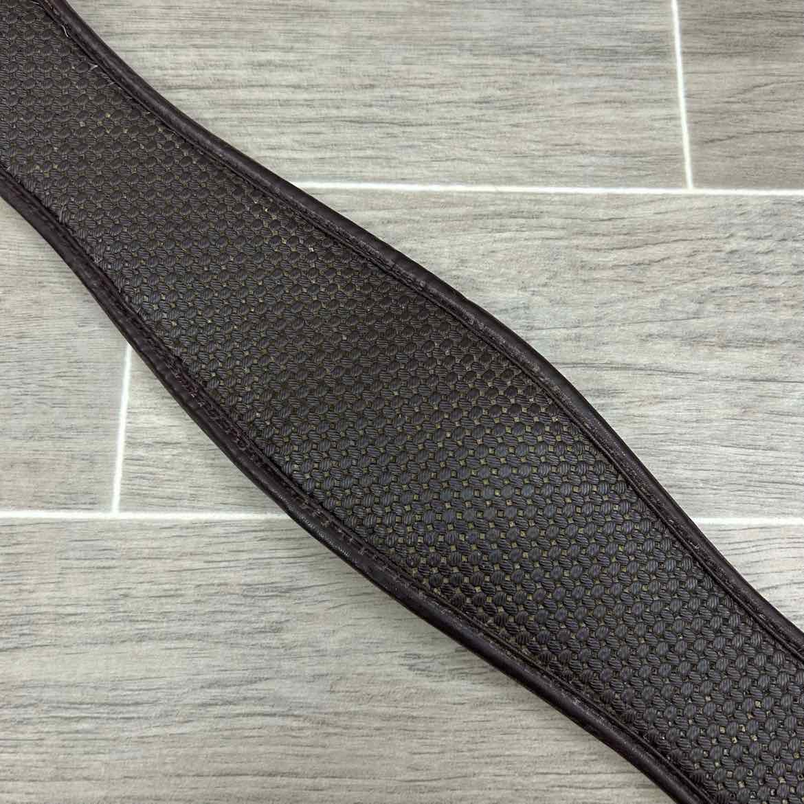 Wintec Chafeless Girth, Brown, 56"