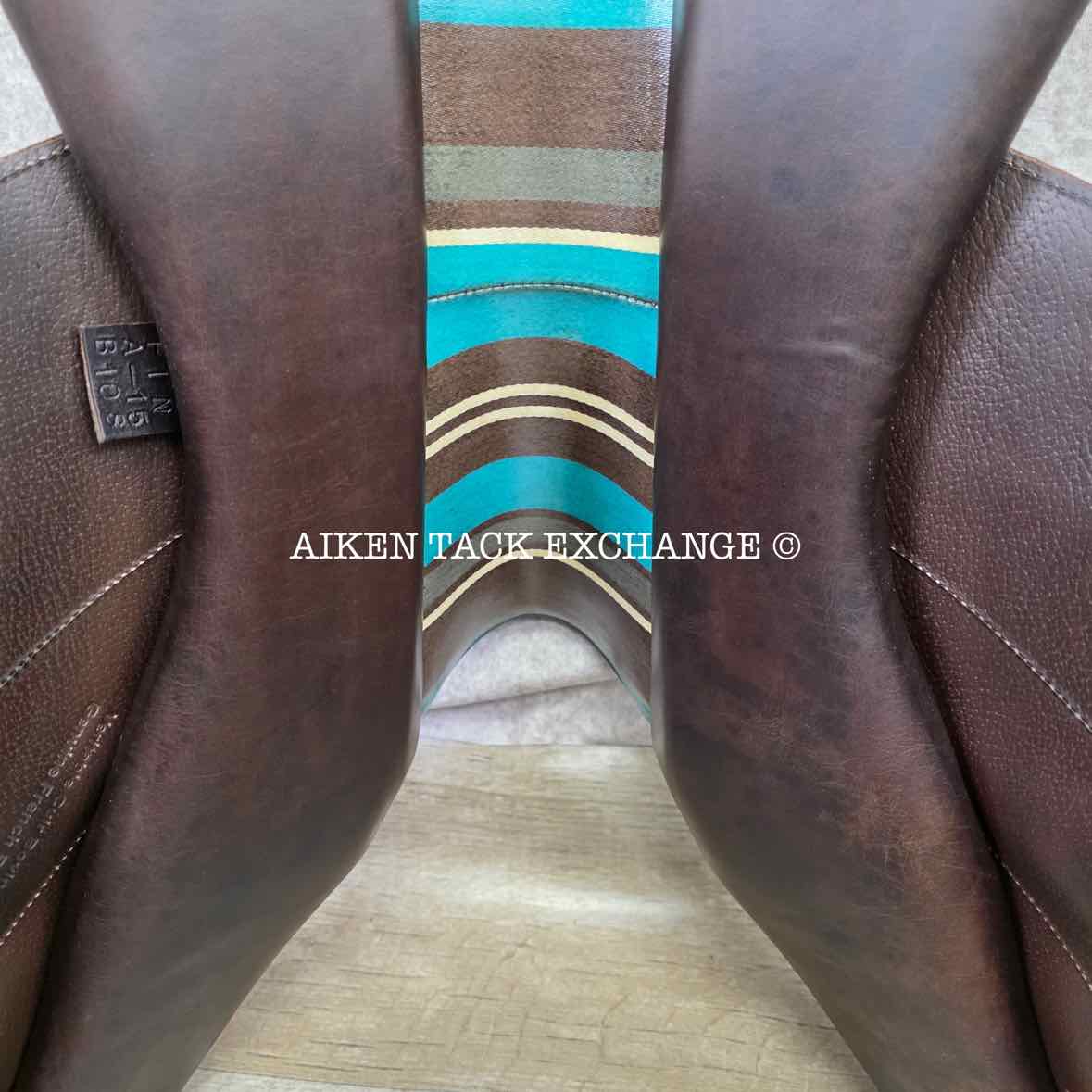 2014 Voltaire Lexington Monoflap Jump Saddle, 18.5" Seat, 3AA Flap, Medium Wide Tree, Foam FIN Panels