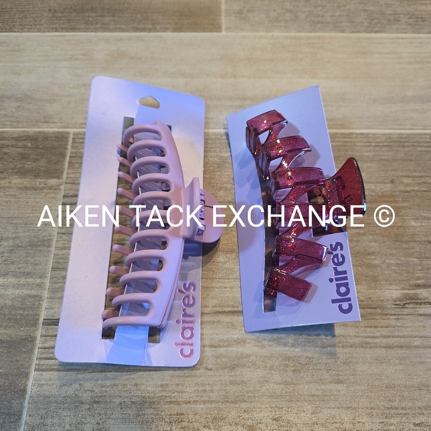 Claire's Hair Bundle -  2 Claw Clips