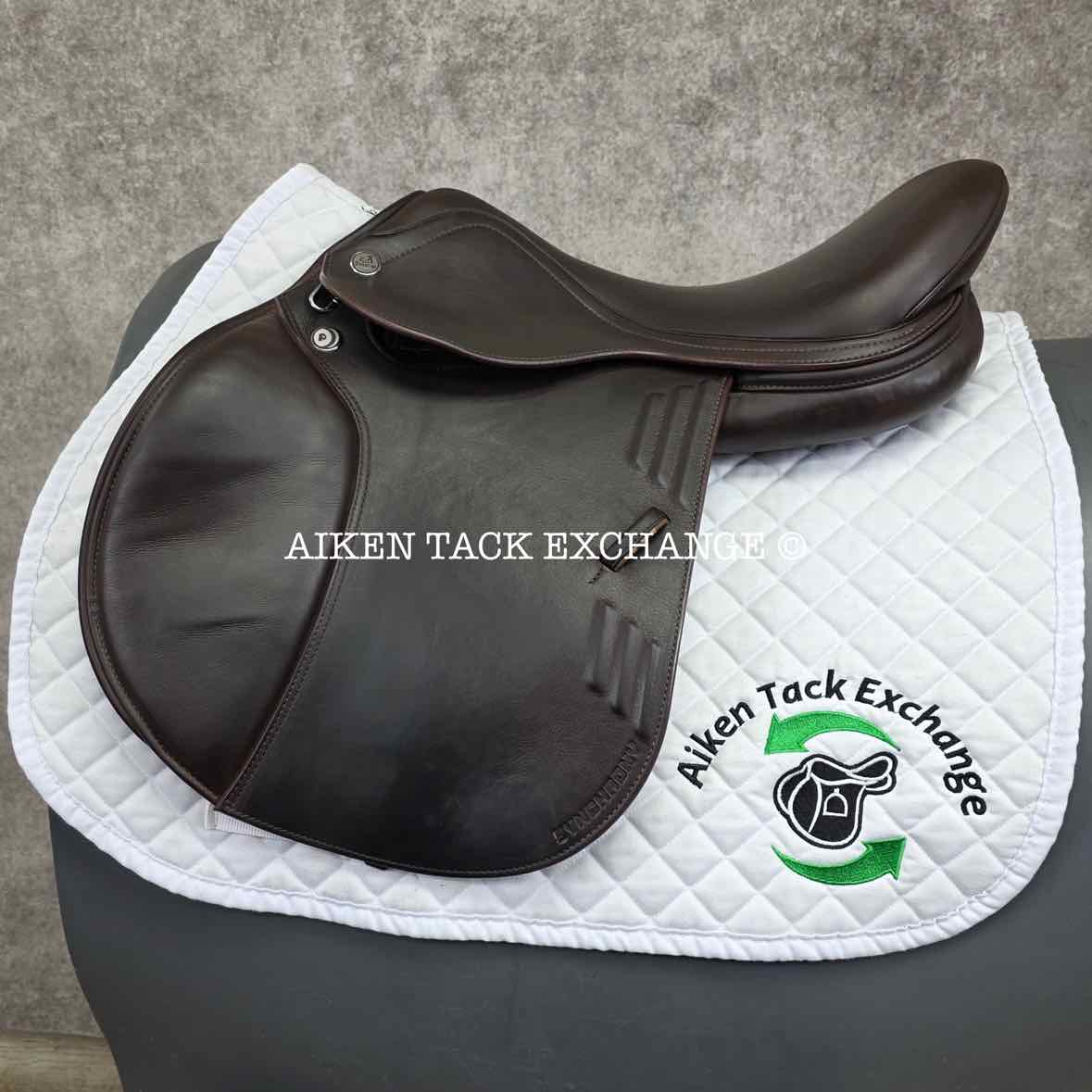 **SOLD** 2020 Prestige Synchrony CPS Jump Saddle, 17" Seat, 34 Tree - MW, Wool Flocked Panels