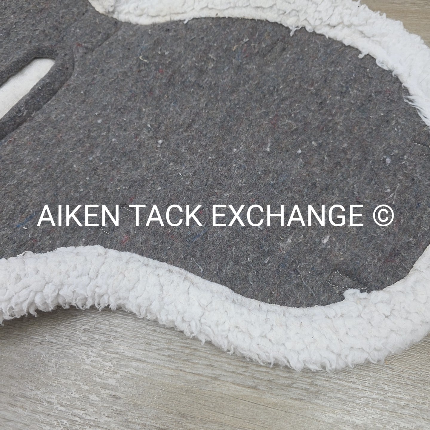 Diamond Wool Contour Fleece Saddle Pad