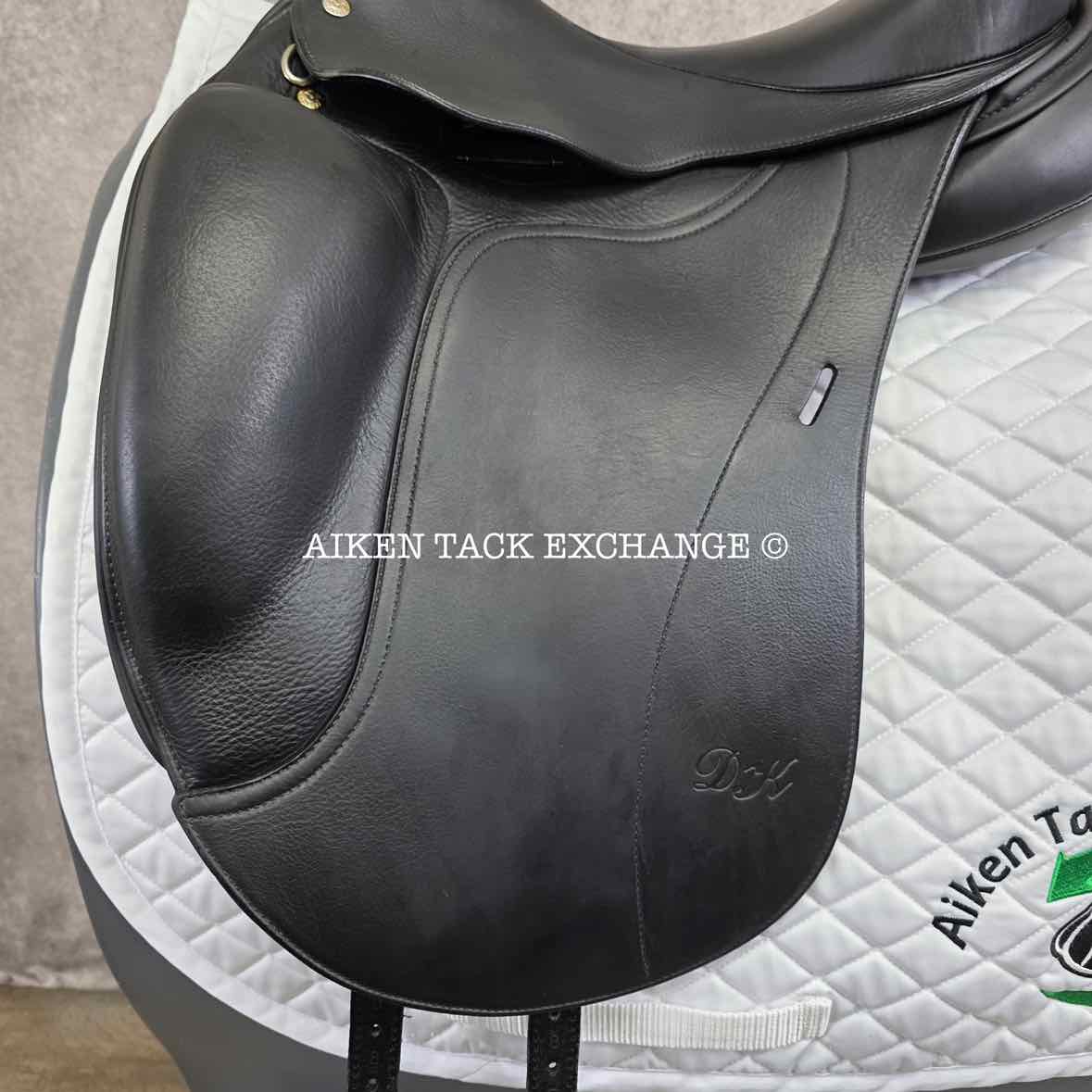 2007 DK Freedom Monoflap Dressage Saddle, 17" Seat, Wide Tree, Wool Flocked Panels