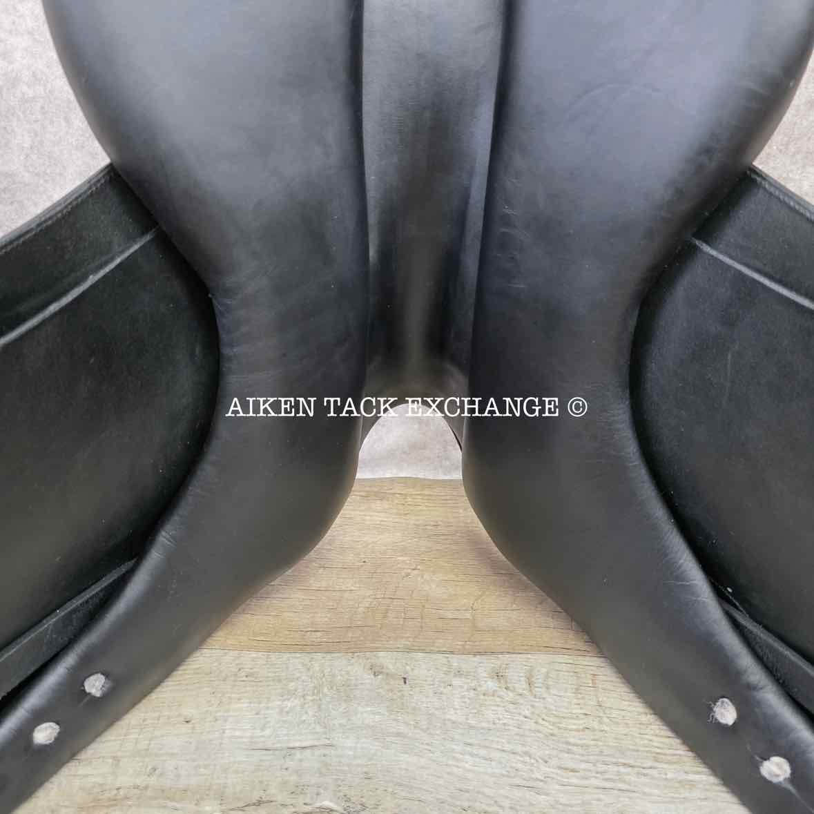 2014 Bruno Delgrange Syracuse Dressage Saddle, 17" Seat, 3S Flap, Medium Wide Tree, Foam Panels