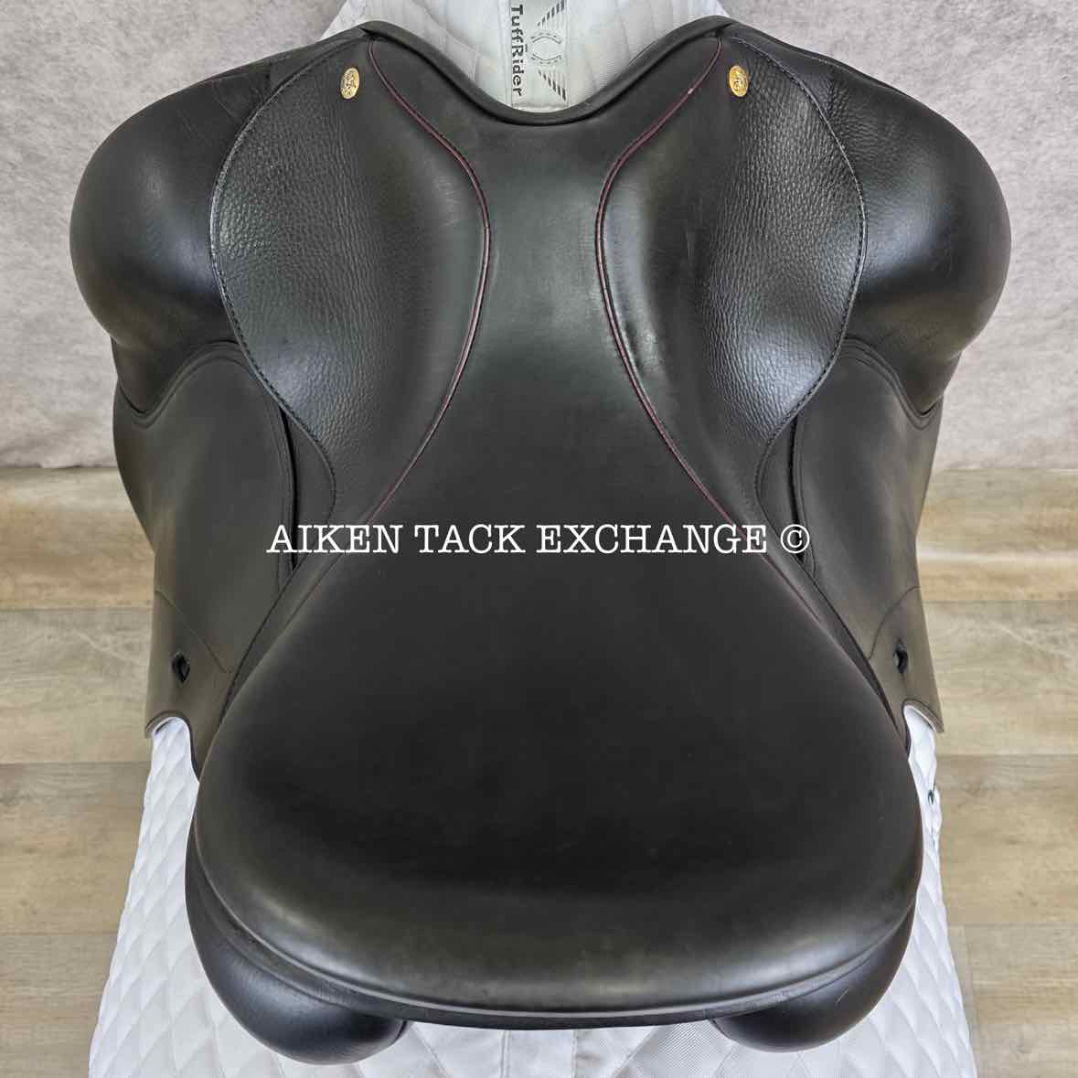 2005 DK Freedom Monoflap Dressage Saddle, 16.5" Seat, Short Flap, Extra Wide Tree, Wool Flocked Panels