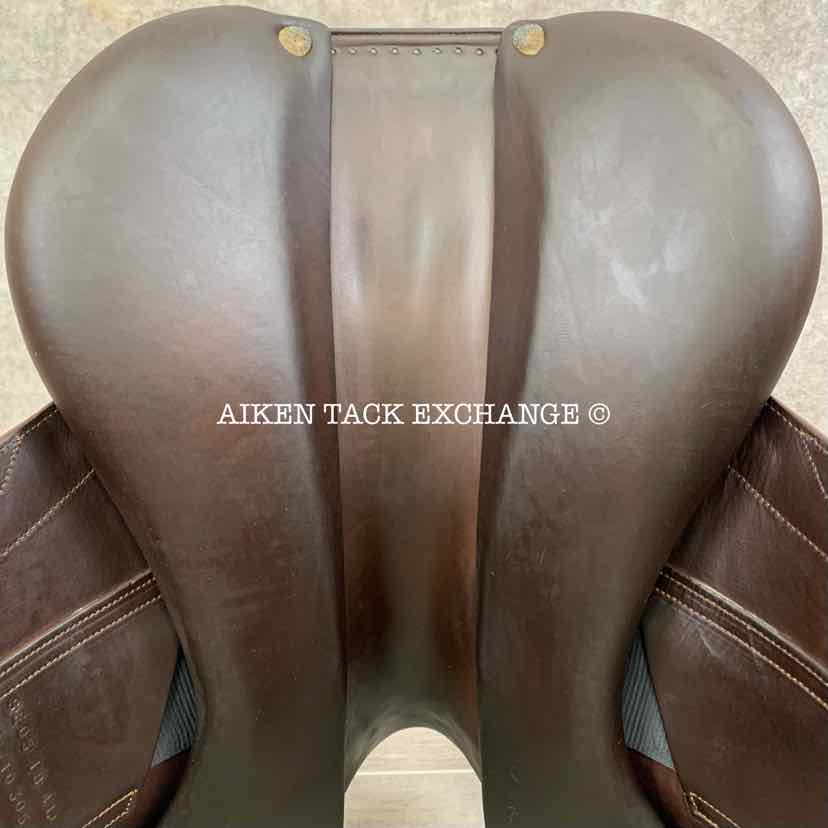 **SOLD** 2010 CWD SE05 Monoflap Dressage Saddle, 18" Seat, 4L Flap, Wide Tree, Foam Panels, Buffalo Leather