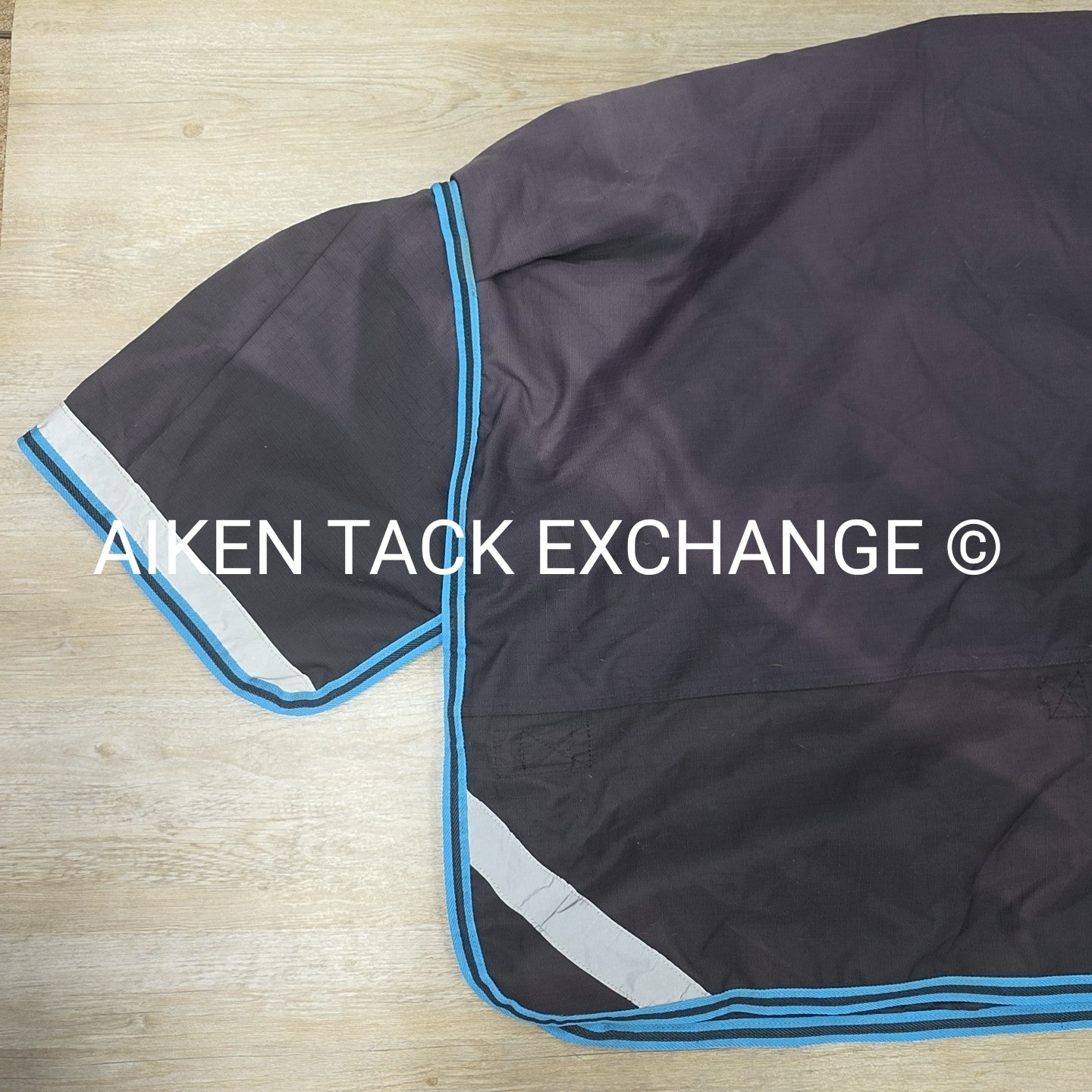 Shires Highlander 300 G Fill Turnout Blanket w/ Neck, 75"