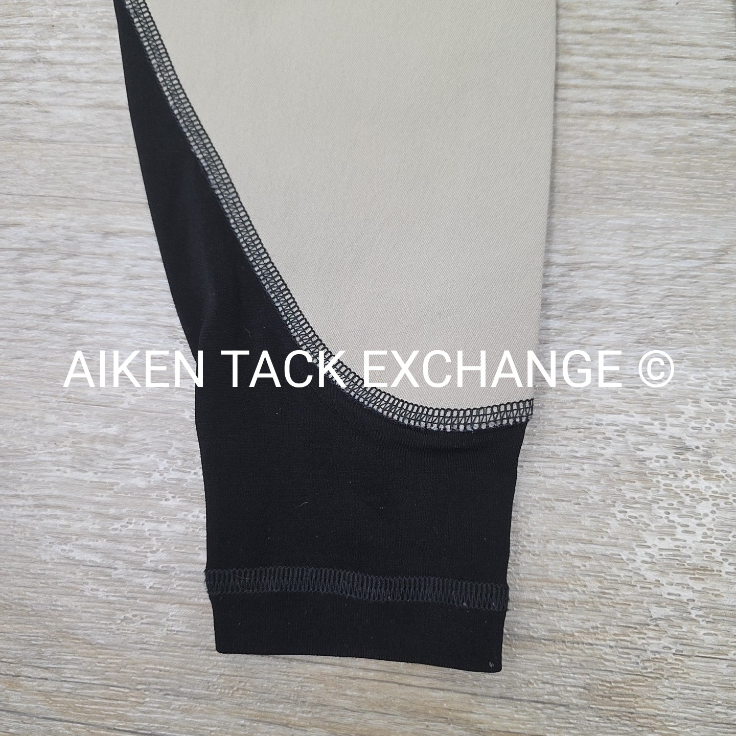 Struck Silicone Grip Knee Patch, Size 24