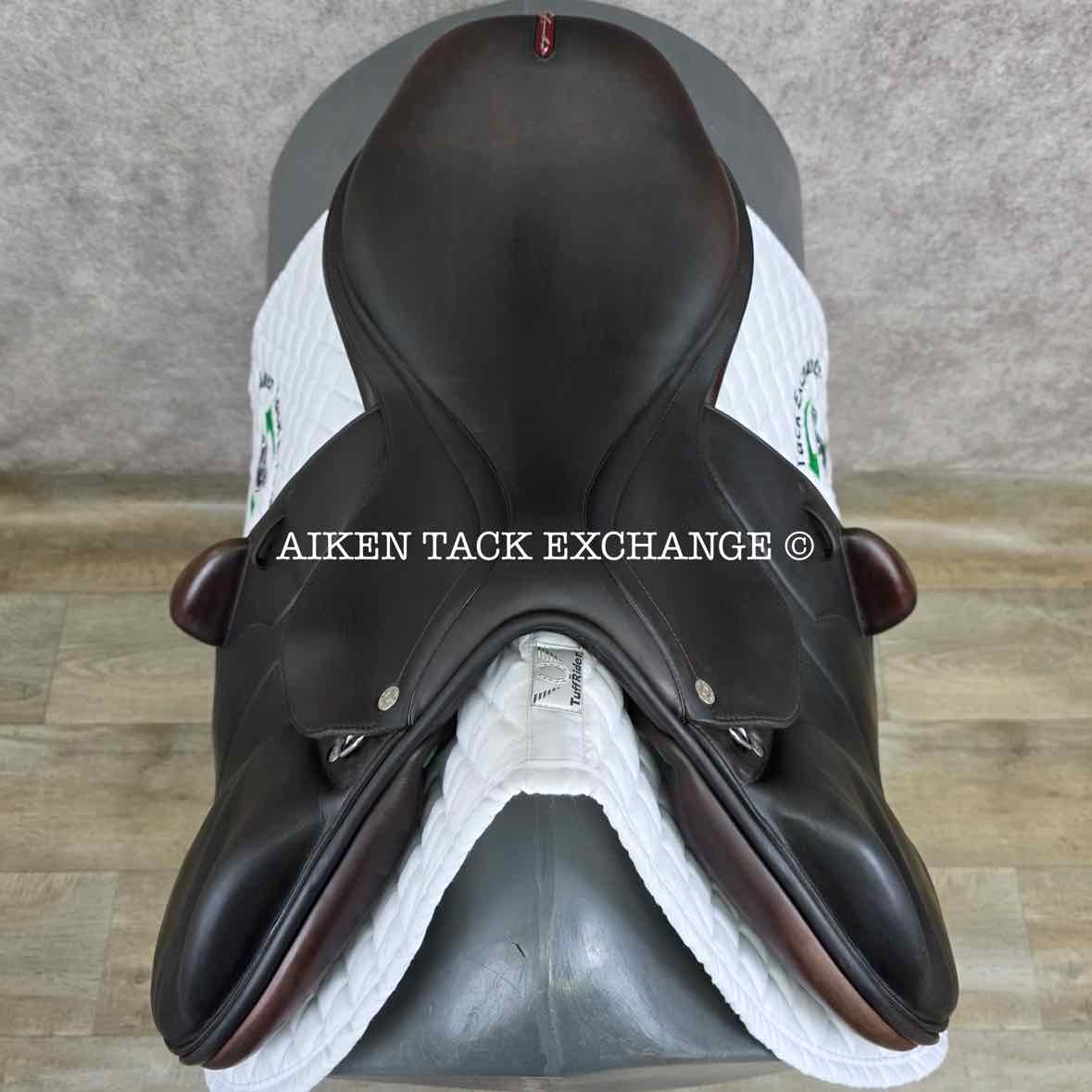 2017 Equipe Synergy Monoflap Jump Saddle, 17.5" Seat, Medium Wide Tree, Foam Panels