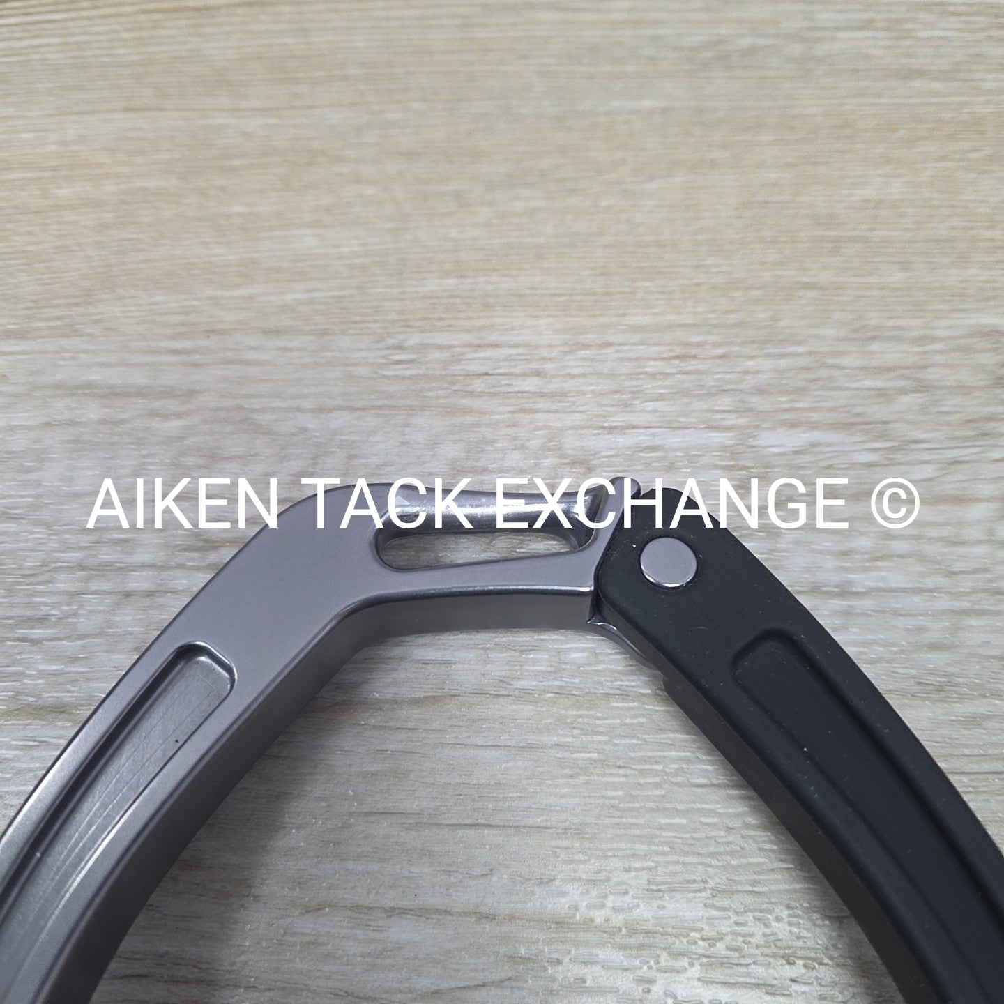 Amerigo Safety Stirrups, 4.75"