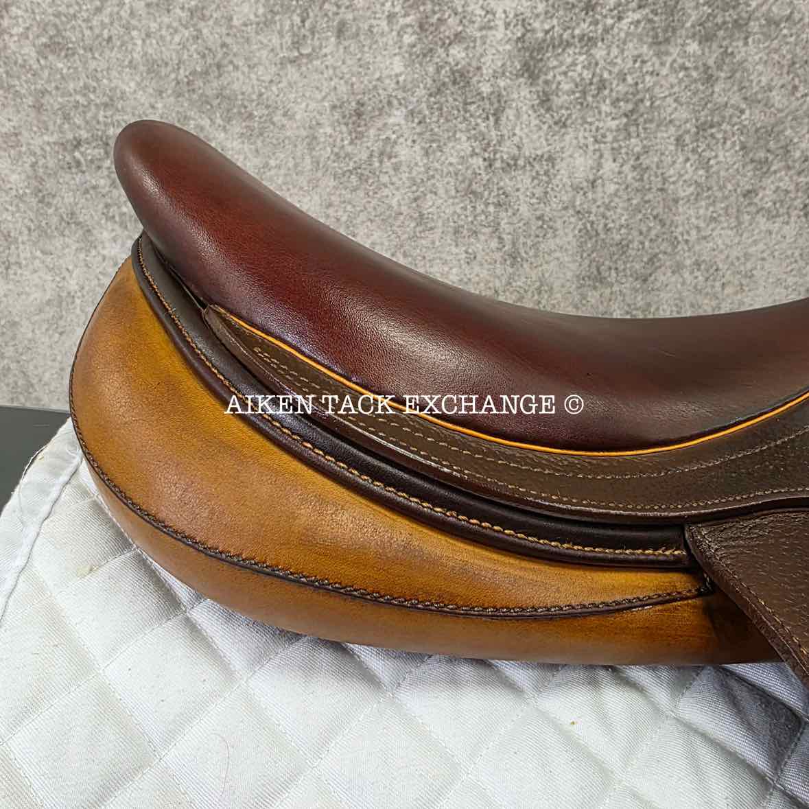2012 Antares Close Contact Jump Saddle, 18" Seat, 4A Flap, Medium Tree, Foam Panels