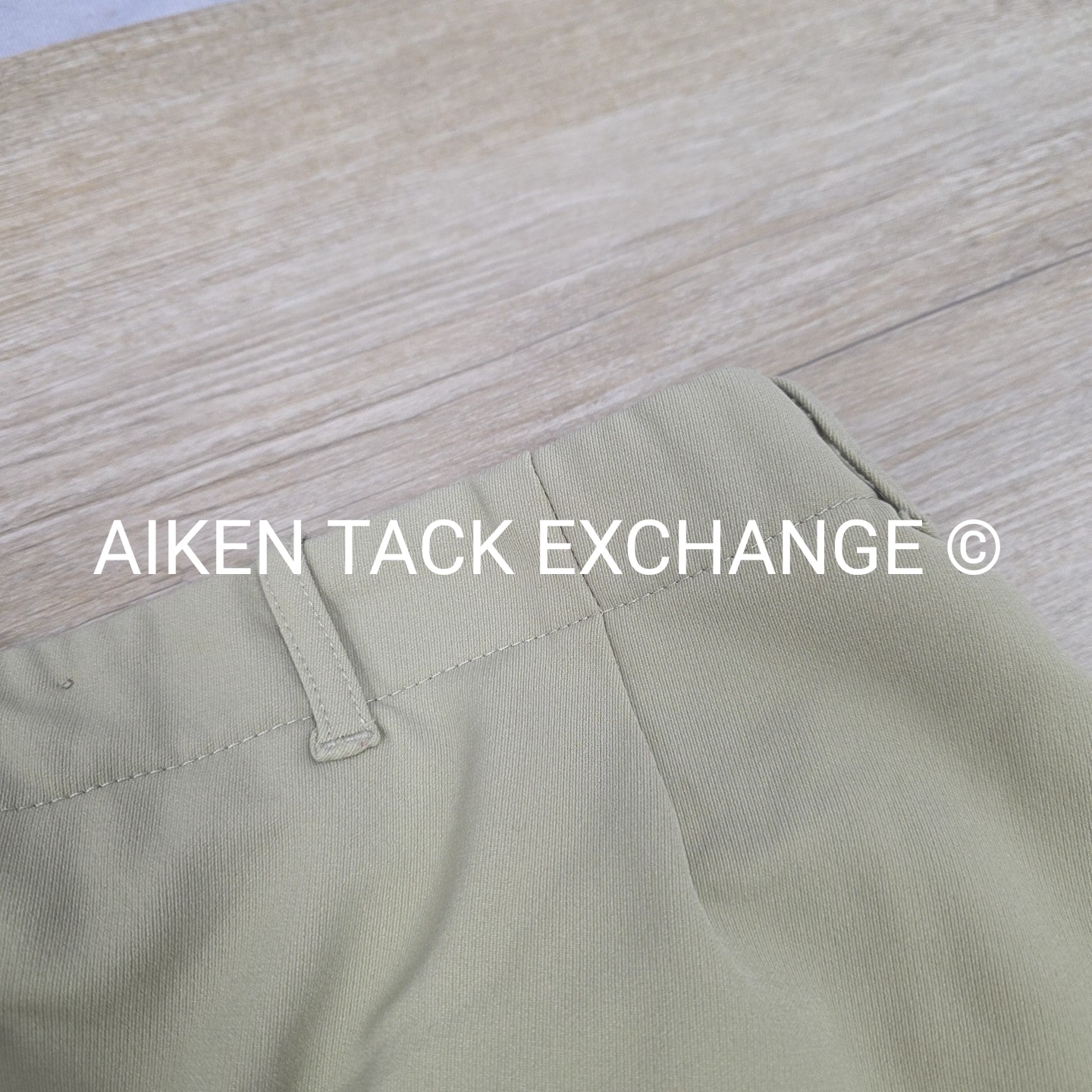 Tailored Sportsman Supreme Hunter Knee Patch Breeches, Size 34 L